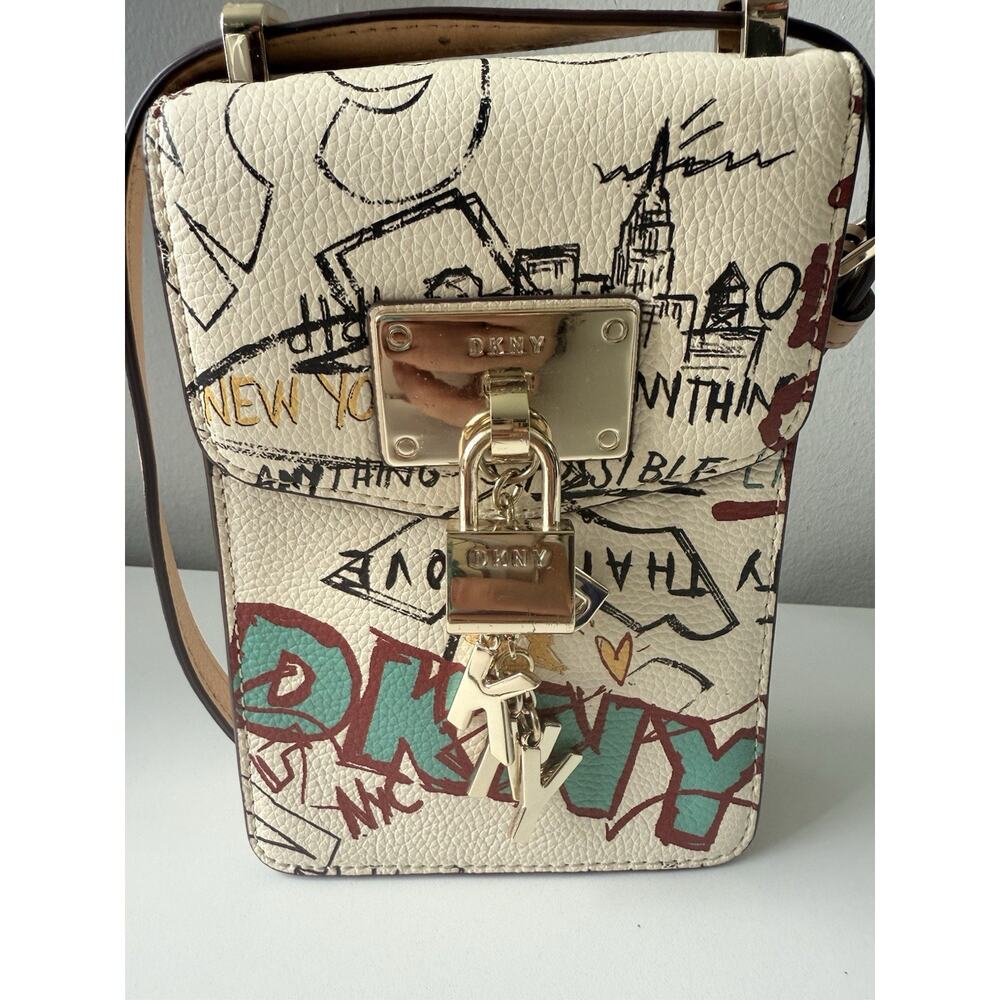 DKNY Elissa North South Crossbody Bag Graffiti Print Chain Strap EUC - Picture 6 of 10